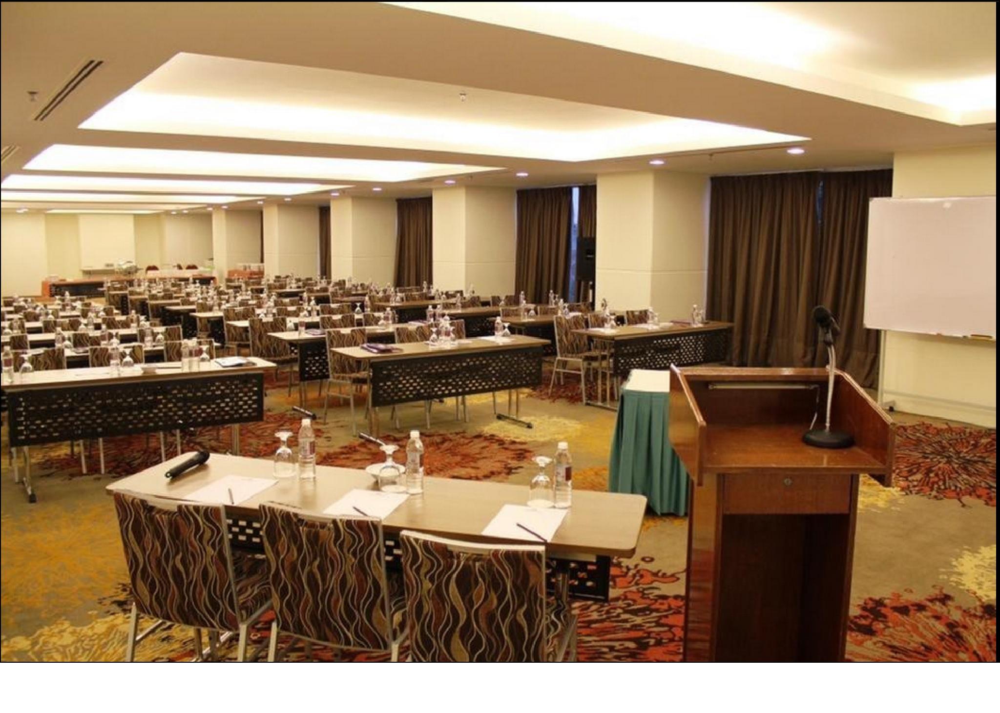 Hotel Royal Куала Лумпур Екстериор снимка