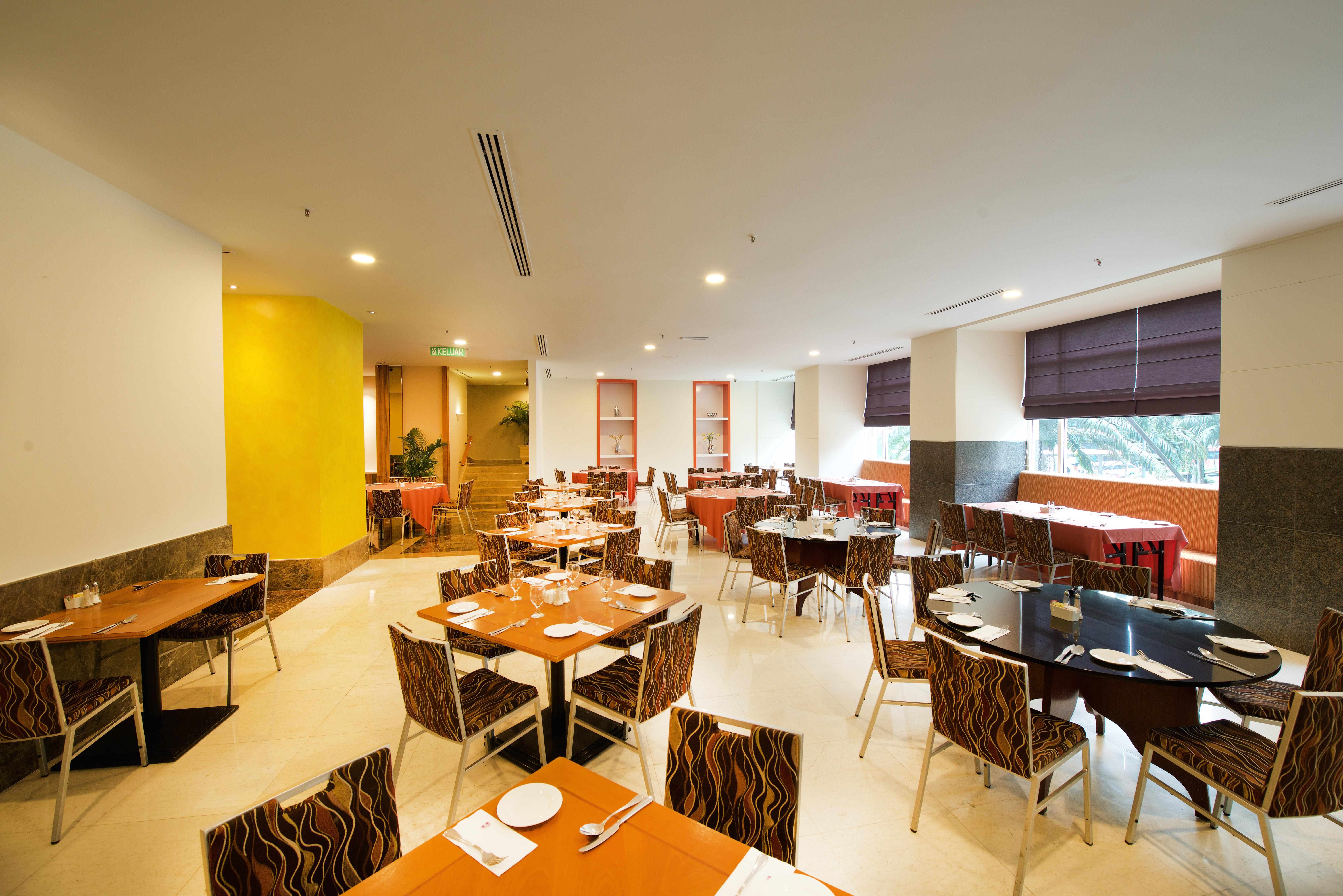 Hotel Royal Куала Лумпур Екстериор снимка