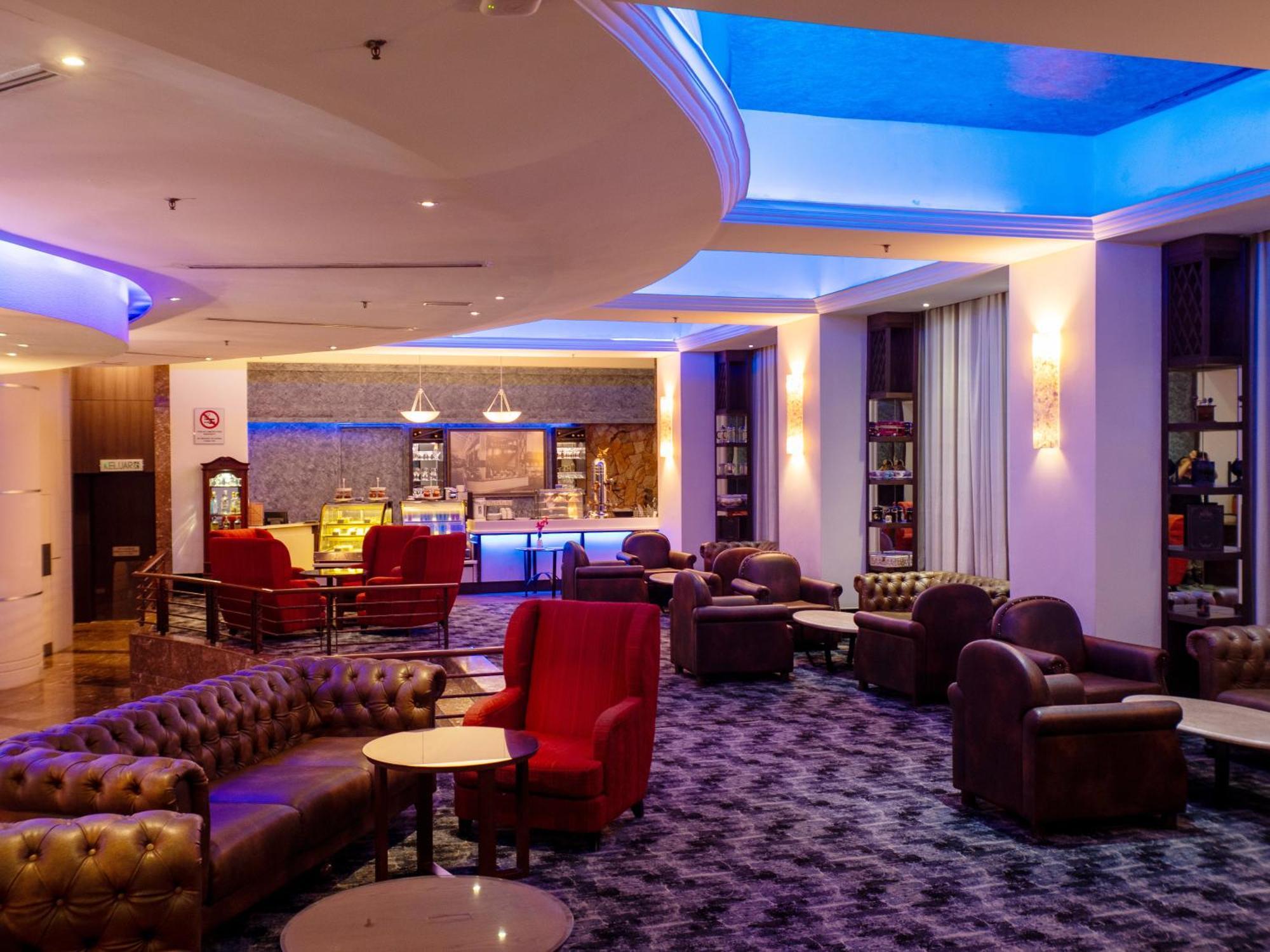 Hotel Royal Куала Лумпур Екстериор снимка